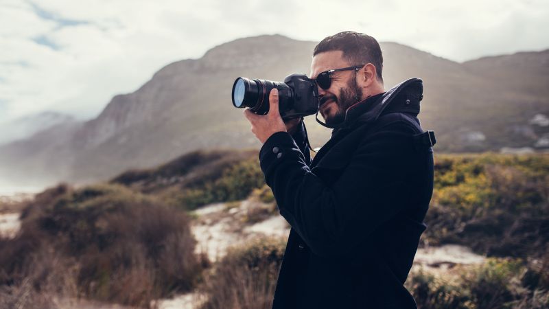 Fotoğrafçılık Google Ads başarı hikayesi Profesyonel fotoğrafçılık hizmeti için Google Ads reklam kampanyası - Doğada fotoğraf çeken profesyonel fotoğrafçı